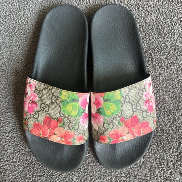 Floral Gucci Slides (authentic) - Picture 2 of 5